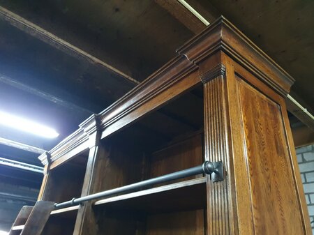 Eicholtz bibliotheek boekenkast met ladder
