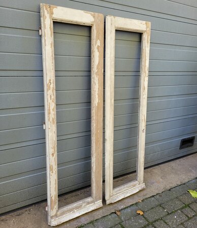 Antieke houten kozijnen