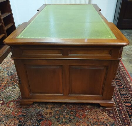 Antiek Engels partnerdesk bureau