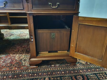 Antiek Engels partnerdesk bureau