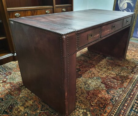 Uniek Chesterfield bureau volledig van leer