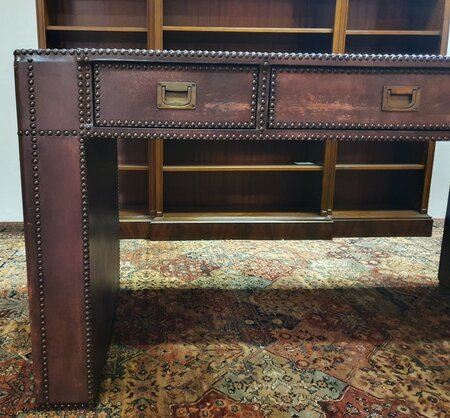 Uniek Chesterfield bureau volledig van leer