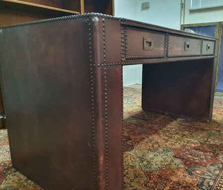 Uniek Chesterfield bureau volledig van leer