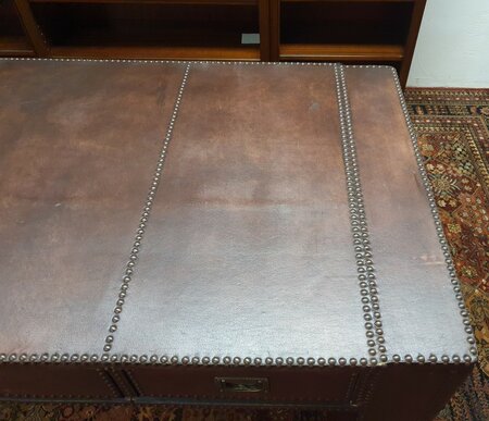 Uniek Chesterfield bureau volledig van leer