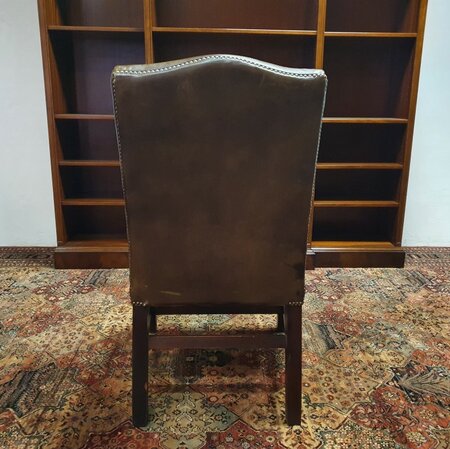 Engelse Chesterfield stoel Donkerbruin