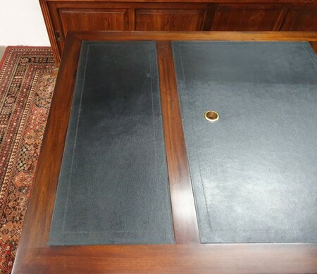Klassiek Engels partnerdesk bureau