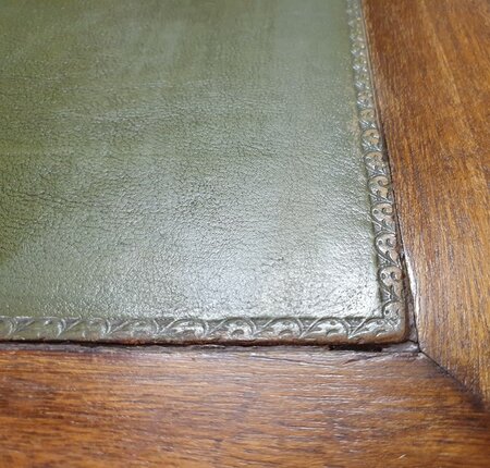 Antiek chesterfield mahonie bureau