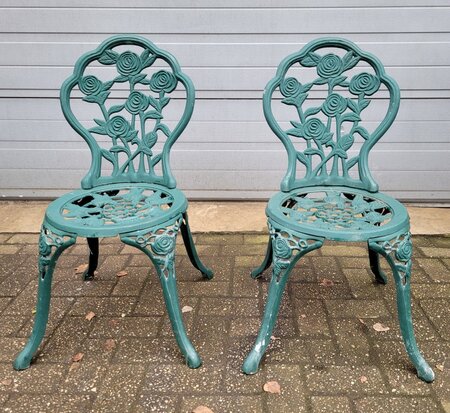 Klassieke aluminium bistrostoelen