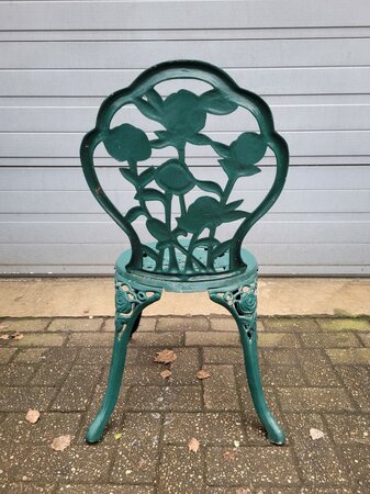 Klassieke aluminium bistrostoelen