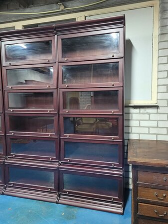 Grote Globe Wernicke mahonie boekenkast
