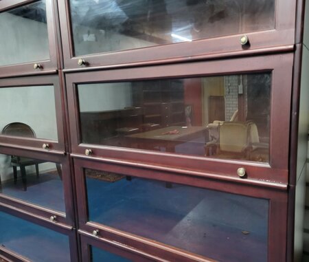 Grote Globe Wernicke mahonie boekenkast