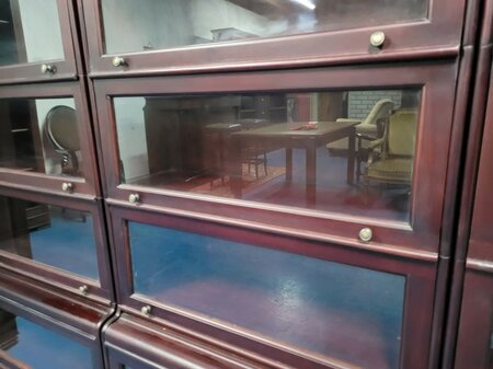 Grote Globe Wernicke mahonie boekenkast