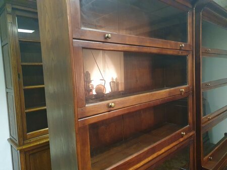 Globe Wernicke boekenkast
