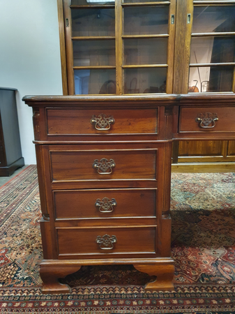 Antiek Klassiek bureau