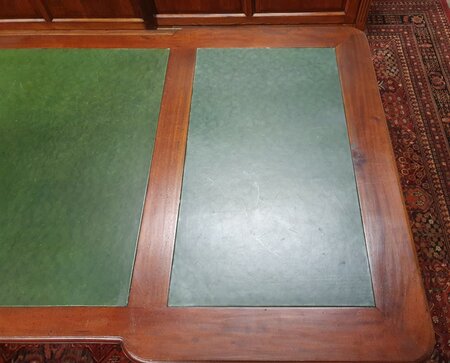 Antiek Klassiek bureau