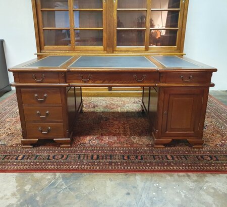Klassiek Engels mahonie bureau