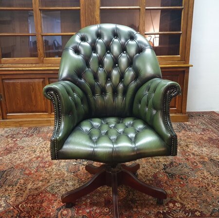 Antieke Chesterfield Director chair bureaustoel donkergroen