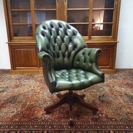 Antieke Chesterfield Director chair bureaustoel donkergroen