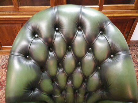 Antieke Chesterfield Director chair bureaustoel donkergroen