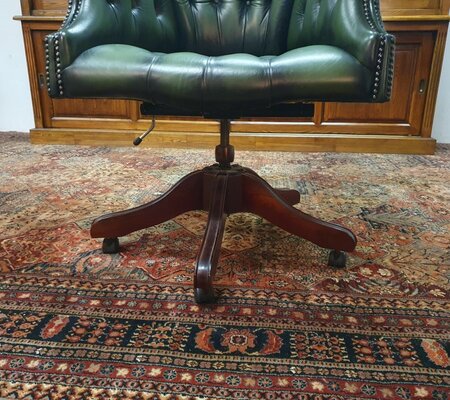 Antieke Chesterfield Director chair bureaustoel donkergroen