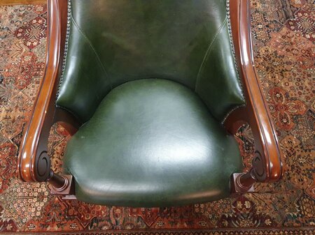 Engelse Chesterfield bureaustoel