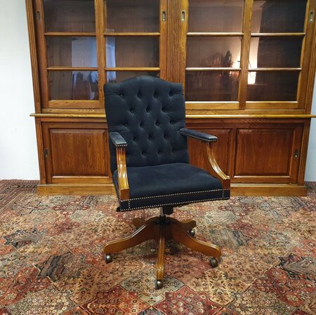 Antieke Chesterfield Gainsborough bureaustoel zwart stof