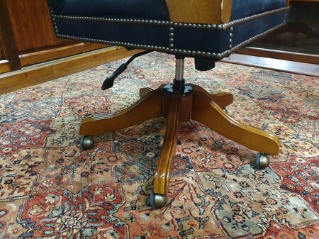 Antieke Chesterfield Gainsborough bureaustoel zwart stof