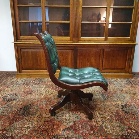 Antieke Chesterfield bureaustoel Donkergroen