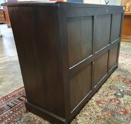 Klassiek mahonie dressoir