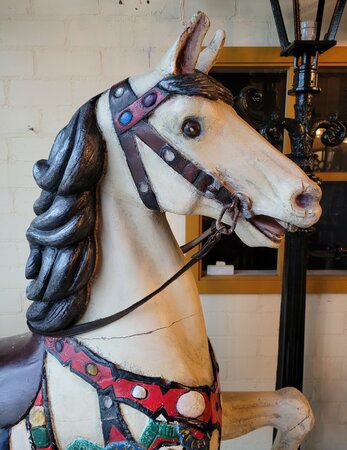 Groot antiek Kermis paard uit draaimolen