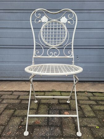Antieke Franse smeedijzeren bistrostoelen