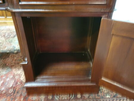 Engels mahonie bureau met lederen blad