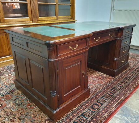 Engels mahonie dubbel bureau