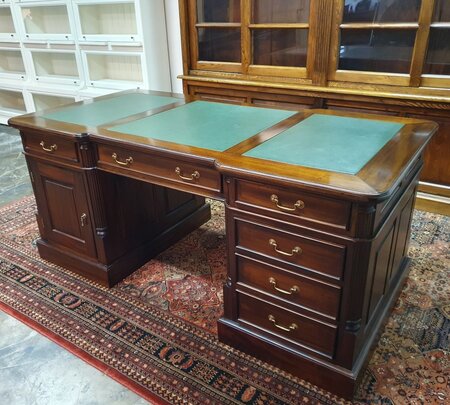 Engels mahonie dubbel bureau