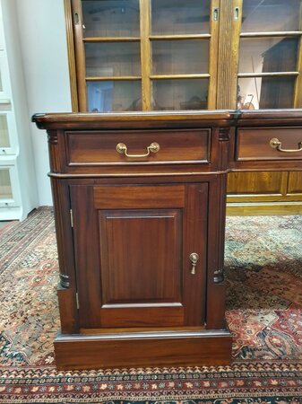 Engels mahonie dubbel bureau