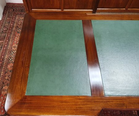 Engels mahonie dubbel bureau