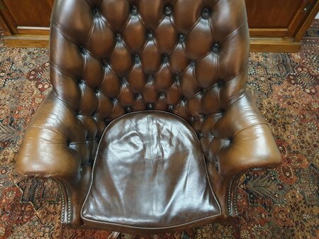 Antieke Chesterfield Director chair bureaustoel Bruin