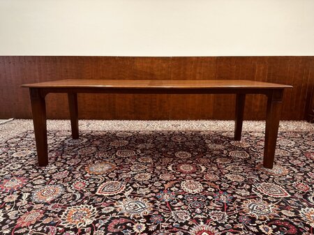 Klassieke vergadertafel