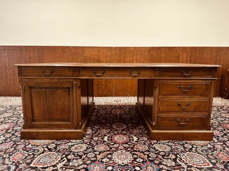 Groot Engels Eichholtz bureau #1