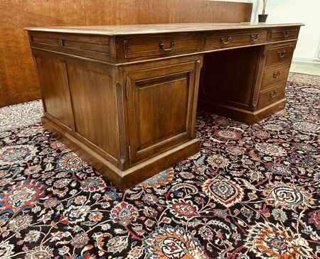Groot Engels Eichholtz bureau #1
