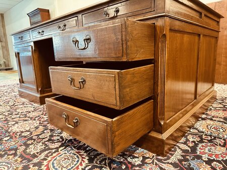 Groot Engels Eichholtz bureau #1