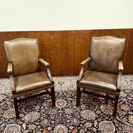 Engelse Chesterfield stoel Donkerbruin