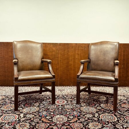 Engelse Chesterfield stoel Donkerbruin