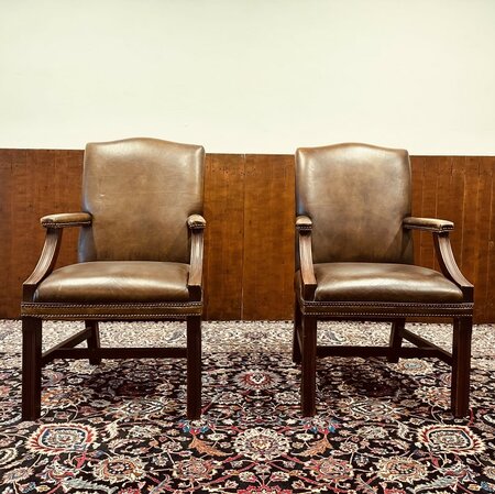 Engelse Chesterfield stoel Donkerbruin