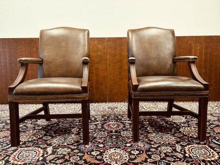 Engelse Chesterfield stoel Donkerbruin