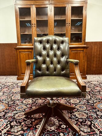Antieke Chesterfield Gainsborough bureaustoel Groen