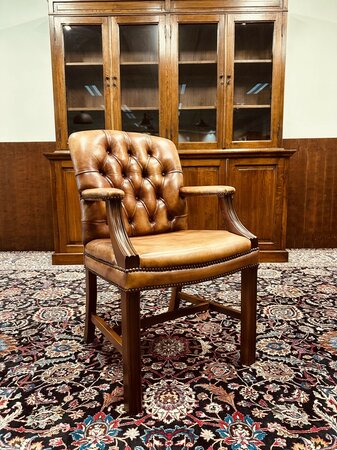 Engelse Chesterfield stoel Bruin