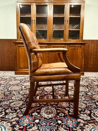 Engelse Chesterfield stoel Bruin