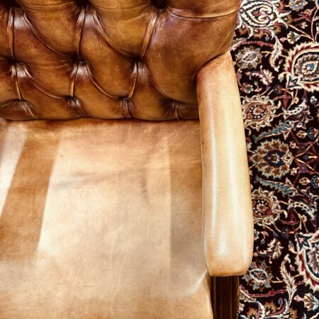 Engelse Chesterfield stoel Bruin