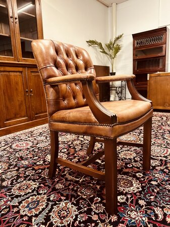 Engelse Chesterfield stoel Bruin